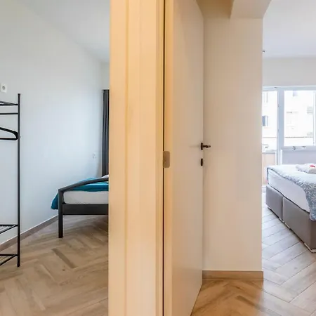 Eva-modern 2 Bedroom Seaside