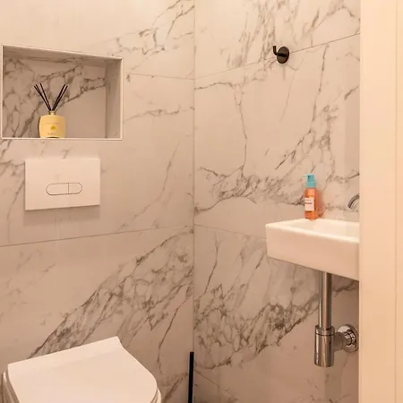 Eva-modern 2 Bedroom Seaside Appartement