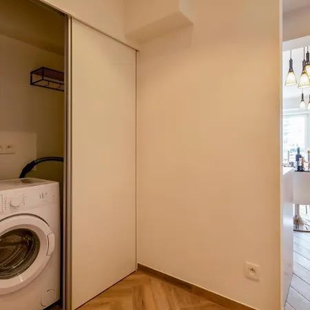 Eva-modern 2 Bedroom Seaside Oostende